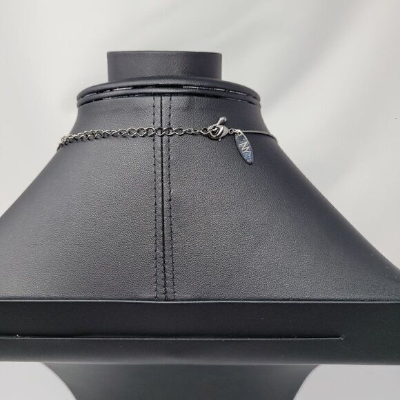 New York‎ & Company Princess Necklace Tourmaline Gunmetal Twisted Circle Pendant - Picture 8 of 9